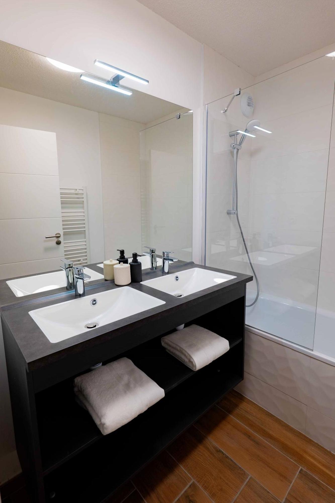 Residence Arya - Living Stone Vars  Esterno foto