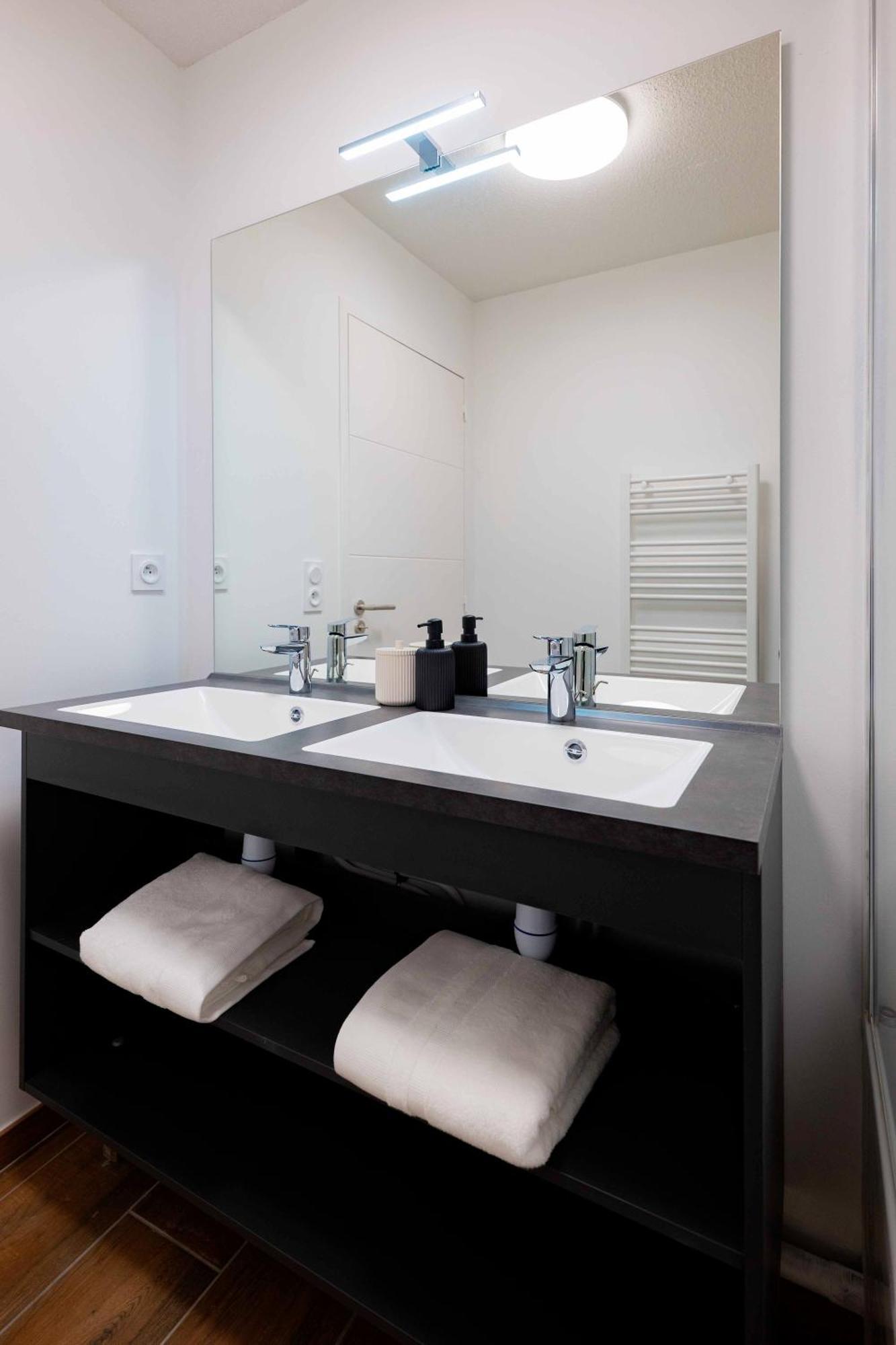 Residence Arya - Living Stone Vars  Esterno foto